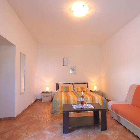 רוביני Apartmani Nina מראה חיצוני תמונה