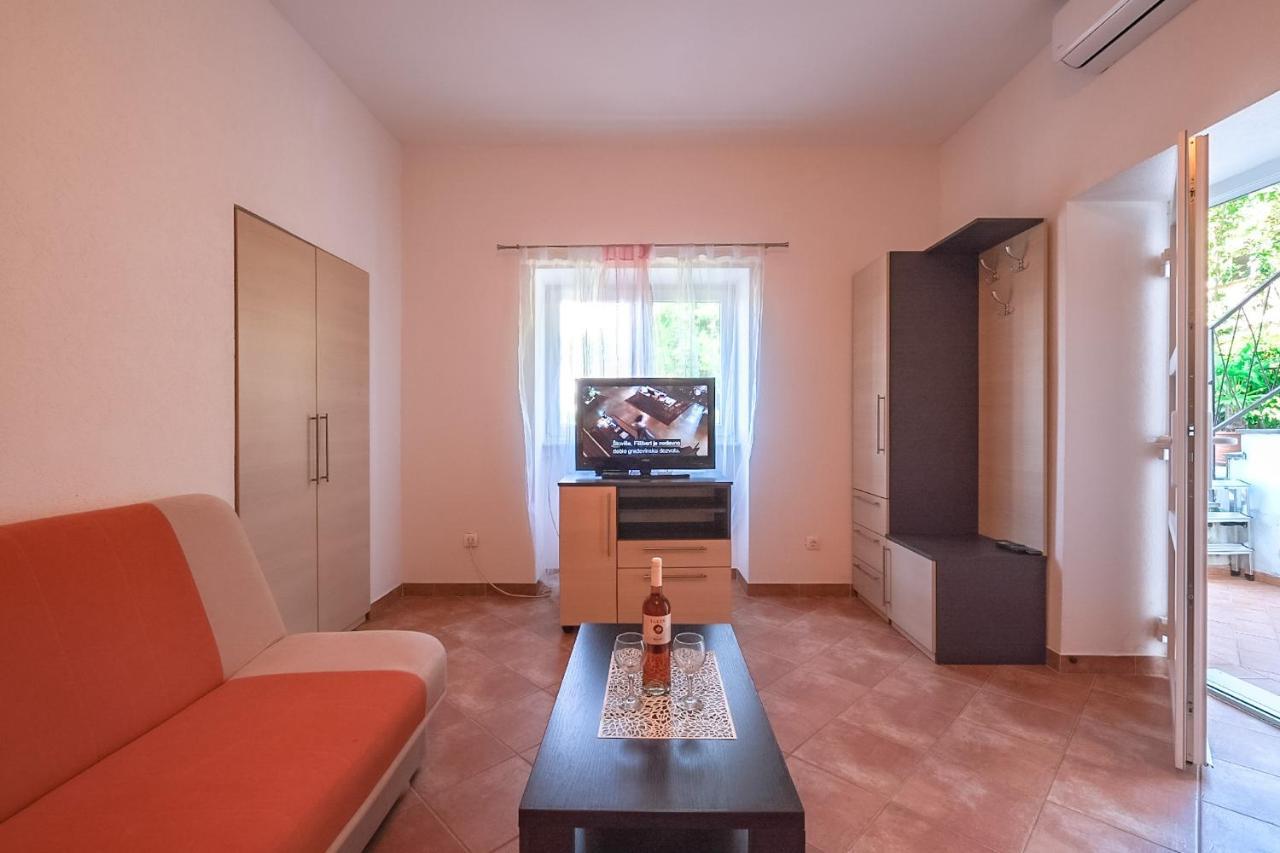 רוביני Apartmani Nina מראה חיצוני תמונה