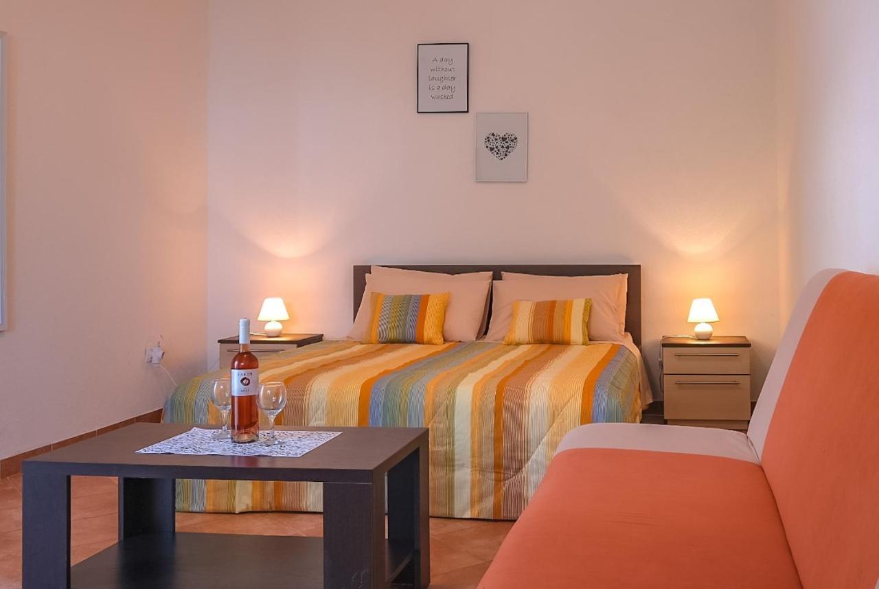 רוביני Apartmani Nina מראה חיצוני תמונה