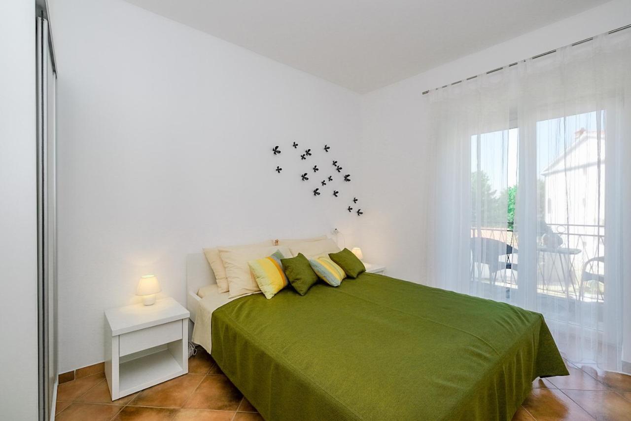 רוביני Apartmani Nina מראה חיצוני תמונה